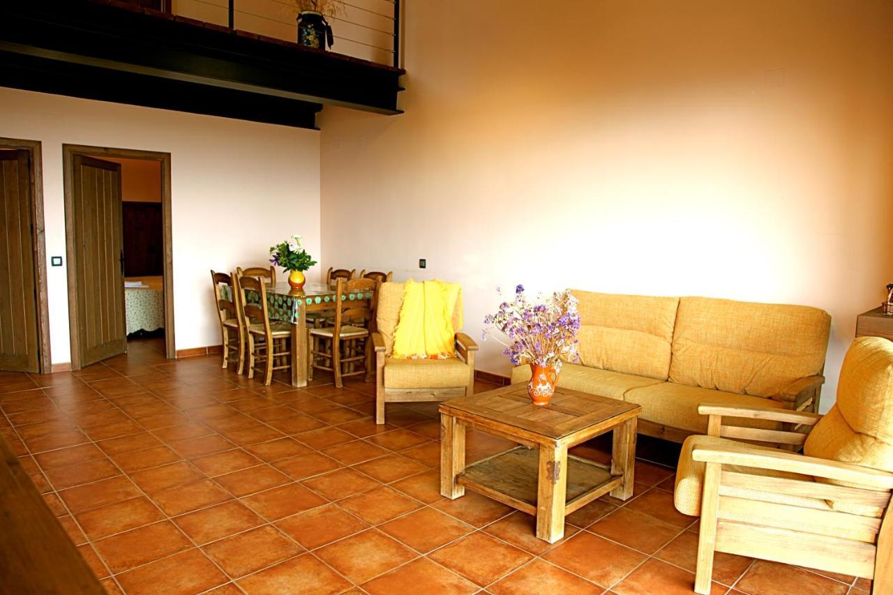 Las Casas De Agapito Poyales Del Hoyo Ngoại thất bức ảnh